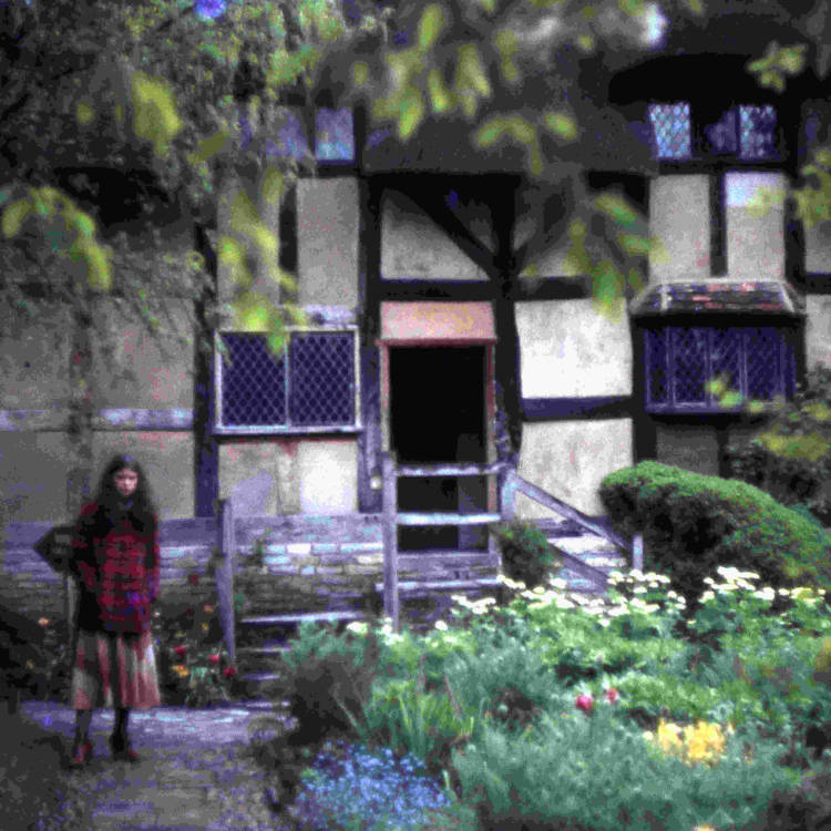 ImagesBirmingham/Visit Stratford Upon Avon Ann Hathaways Cottage.jpg
